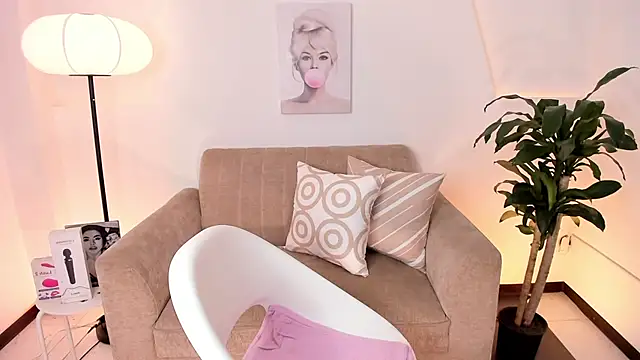 Catvalentine  online show from May 1, 4:48 am