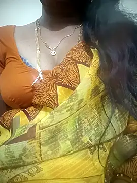Snapshot of Hotbeauty-telugu chatting on October 22, 5:51 pm Hotbeauty-telugu online show from October 22, 5:51 pm