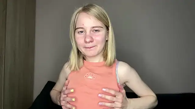 OdelinaFicken online show from March 18, 7:35 am