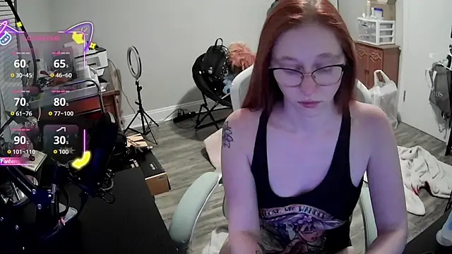 Snapshot of LilyFoxxx chatting on September 13, 3:36 am LilyFoxxx online show from September 13, 3:36 am