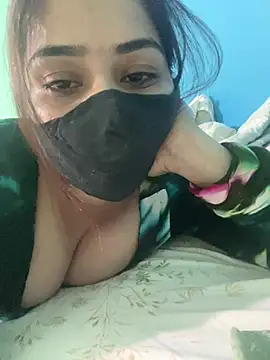 Black Glow online show from May 2, 1:03 pm