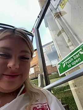 blairbella online show from July 1, 5:45 pm