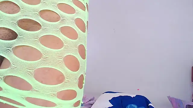blondebitchlitle online show from June 23, 1:31 pm