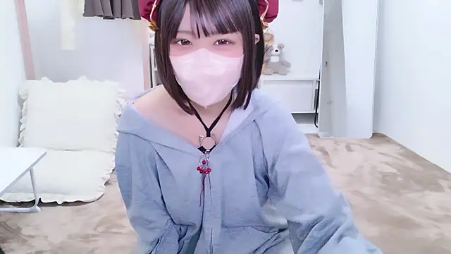 aki zzz online show from December 5, 4:08 pm