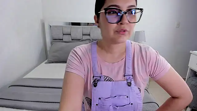 Camilaa bueno online show from July 14, 2:05 am
