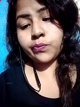 Love-Veronica online show from February 3, 6:12 pm