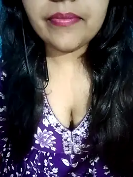 Love-Veronica online show from April 30, 6:13 pm