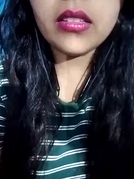 Love-Veronica online show from April 27, 1:52 pm