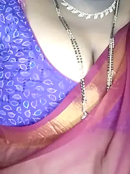 Sexy Radhikaa online show from February 25, 3:16 am
