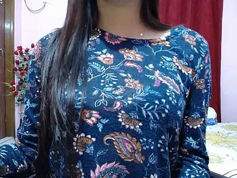 taisina online show from October 31, 7:18 pm