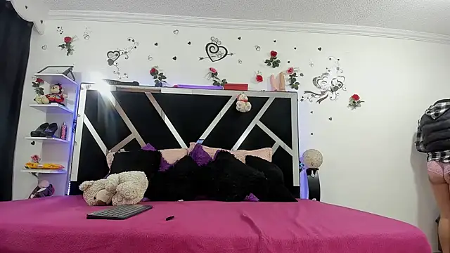 abby eemily online show from November 6, 12:22 pm