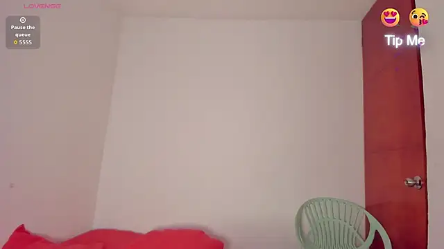 Zoey Donovan online show from October 16, 8:33 pm