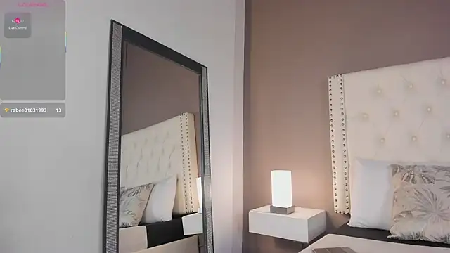 Julia Martinez  online show from July 1, 11:53 am