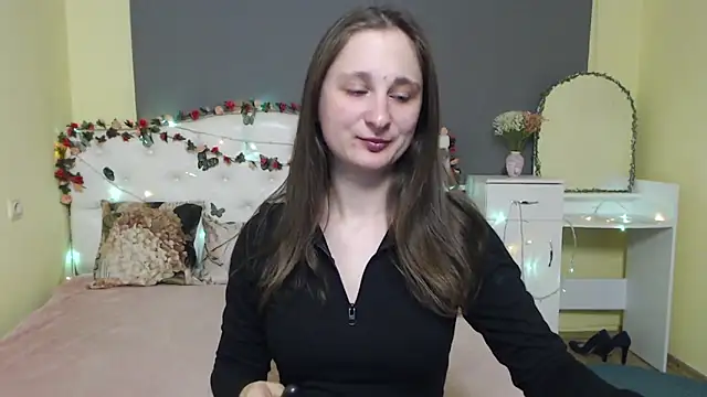 MichelLeee online show from March 18, 12:54 pm