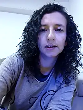 AriannaRussell  online show from June 18, 12:43 pm