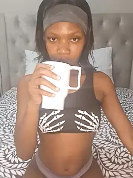 RayaBae online show from January 5, 10:57 pm