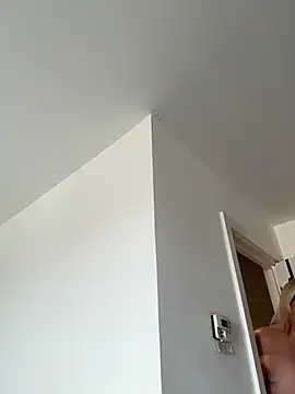 MoistCurveyChanel online show from August 1, 1:57 pm
