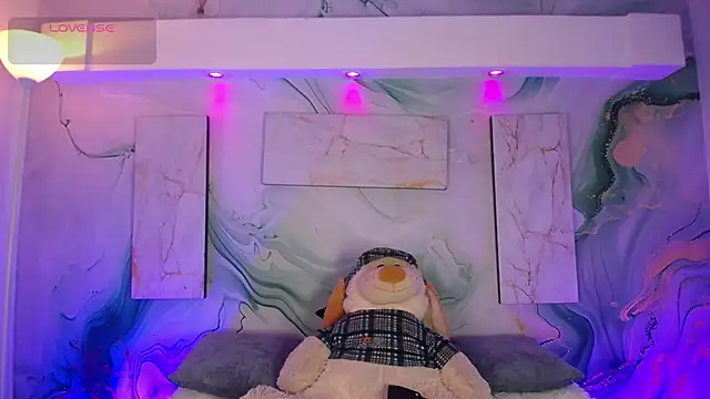 Aniie Doll online show from August 2, 8:12 pm