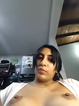 Snapshot of bigasssweet_2 chatting on September 25, 2:21 am bigasssweet 2 online show from September 25, 2:21 am