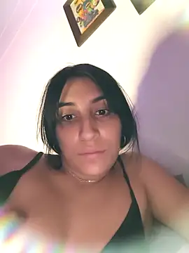 Snapshot of bigasssweet_2 chatting on September 26, 2:31 am bigasssweet 2 online show from September 26, 2:31 am