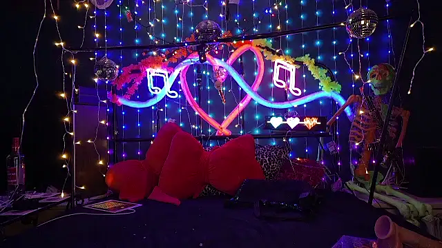 anonymouszN online show from February 18, 9:36 pm