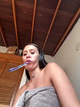 ellie mcdonald online show from June 14, 9:26 pm