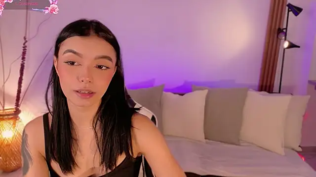 AnabelWolf online show from June 28, 3:40 pm