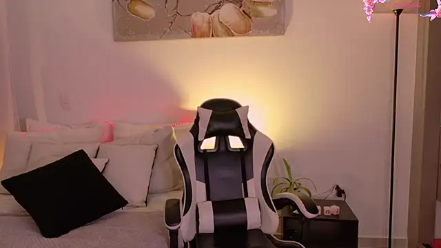 AnabelWolf online show from March 2, 3:41 pm