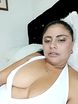 ElizabethWeil online show from November 15, 8:10 pm