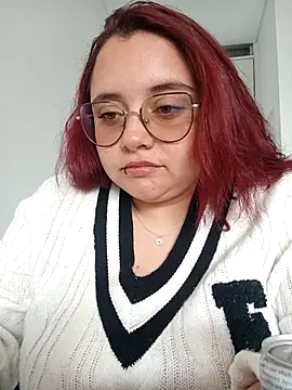 CURVY-HORNY online show from May 4, 9:29 pm