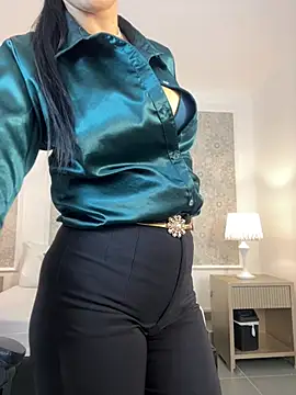 stephanya  online show from July 24, 2:59 pm