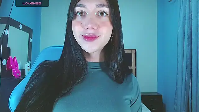 karla zambrano online show from August 3, 8:25 pm
