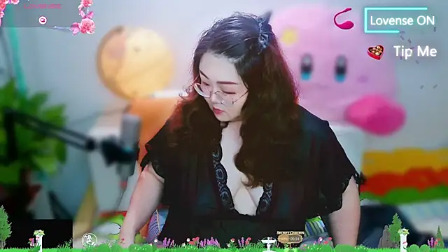 Weiwei5200 online show from November 2, 3:04 pm