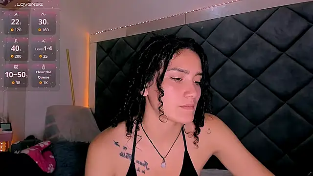 Nellyhills online show from November 1, 6:45 pm