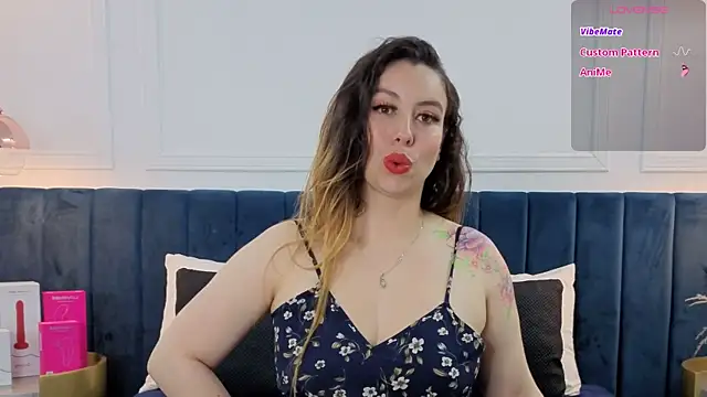 CarlaRossi  online show from July 30, 4:08 pm