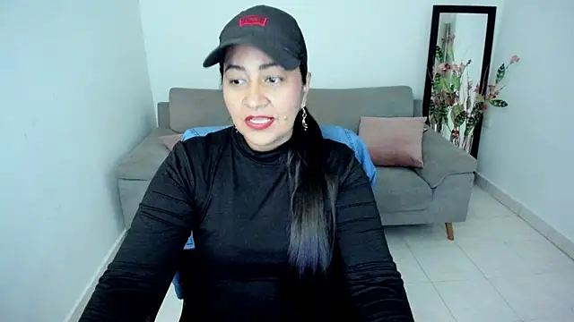 Adele Sweett online show from November 3, 11:47 am