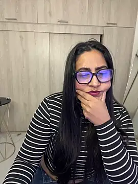 Adele Sweett online show from June 16, 10:49 am