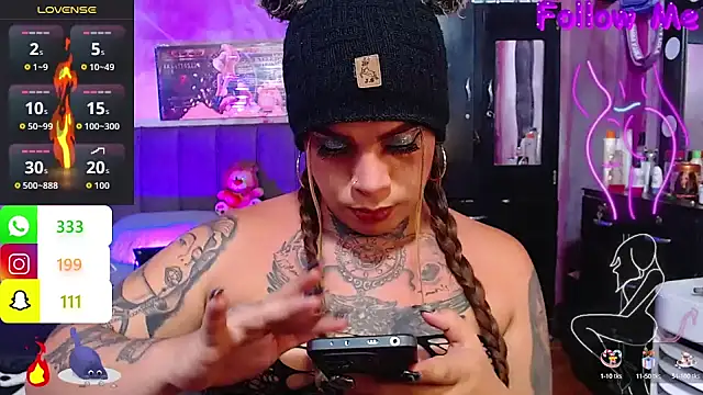 Snapshot of BriannaSweet_ chatting on October 15, 3:20 am BriannaSweet online show from October 15, 3:20 am