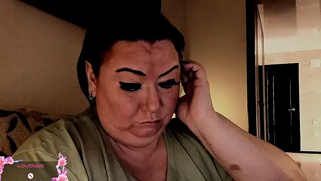 SexxyDreams1 online show from October 8, 5:34 am