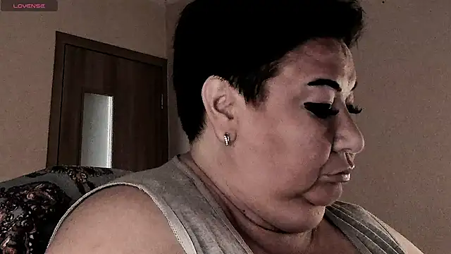 SexxyDreams1 online show from June 22, 2:38 am