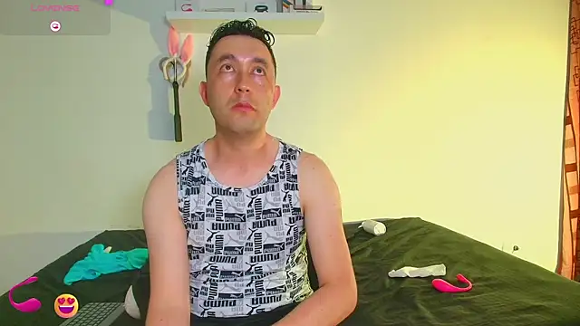 JeremmyAndStacy online show from June 9, 1:38 am