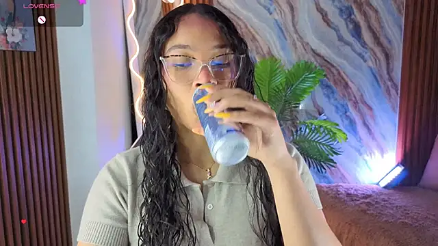 penelope tay1 online show from June 11, 3:25 am