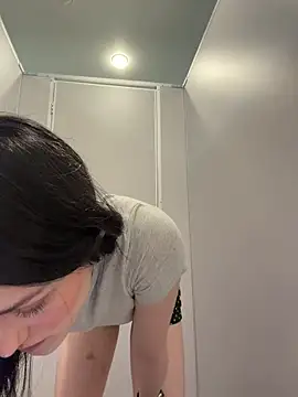 Mia Mia M online show from June 26, 4:52 pm