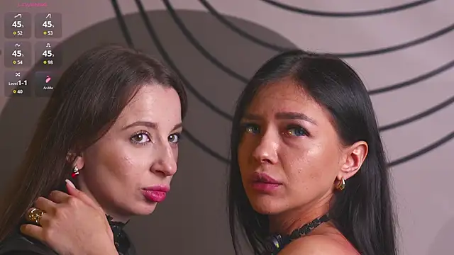 BestModelsDuo online show from November 7, 5:51 pm