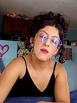 LoveElectra online show from January 9, 6:01 pm