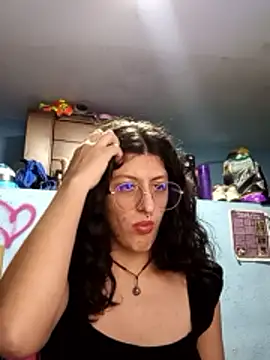 LoveElectra online show from April 7, 12:45 am