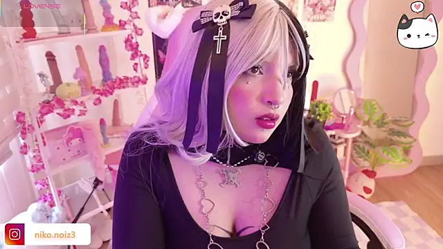 lady noize online show from August 1, 9:39 pm