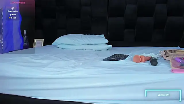 Camila  Gomez online show from September 9, 1:33 pm