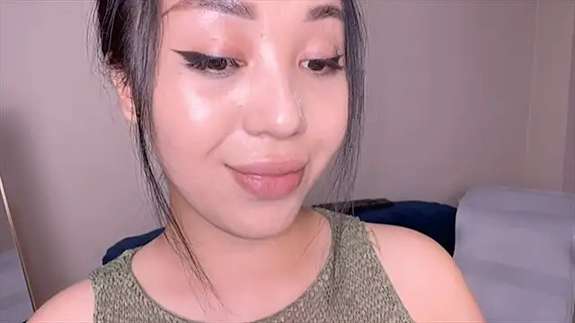 PurrrfectMiko online show from August 1, 3:14 pm