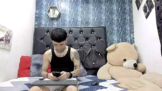 exotic hot couple online show from November 6, 7:31 pm